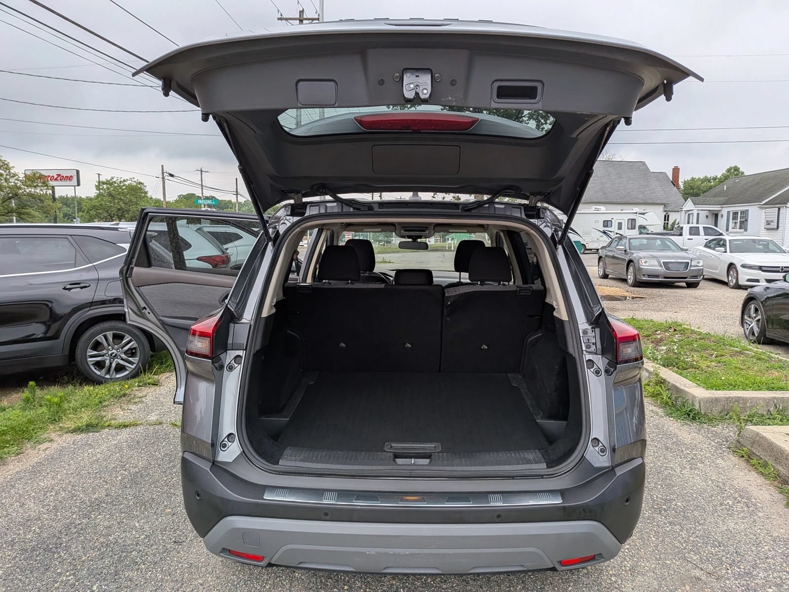 Used 2023 Nissan Rogue SV AWD/4WD image 29