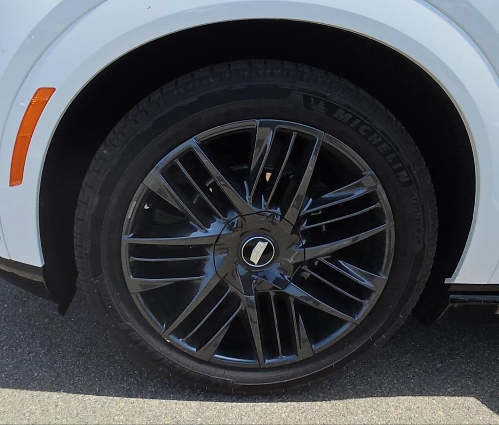 Used 2025 Cadillac Escalade IQ Sport 2 w/ LPO, ONYX Package AWD/4WD image 2