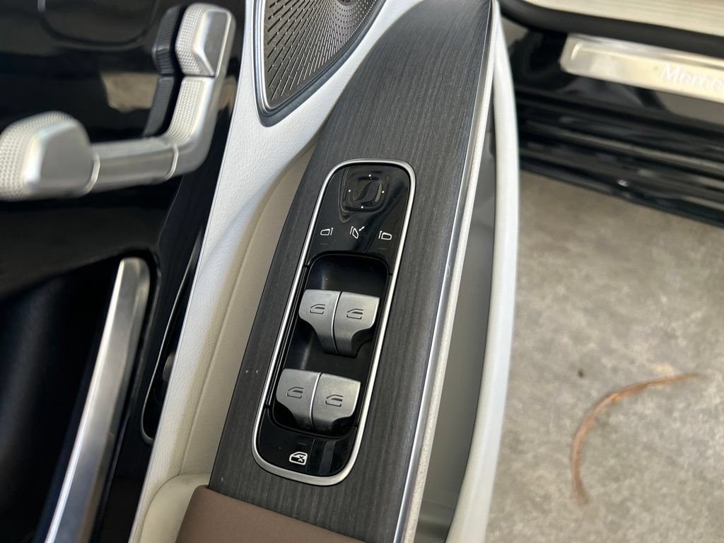 Used 2023 Mercedes-Benz EQS 580 4MATIC SUV image 42