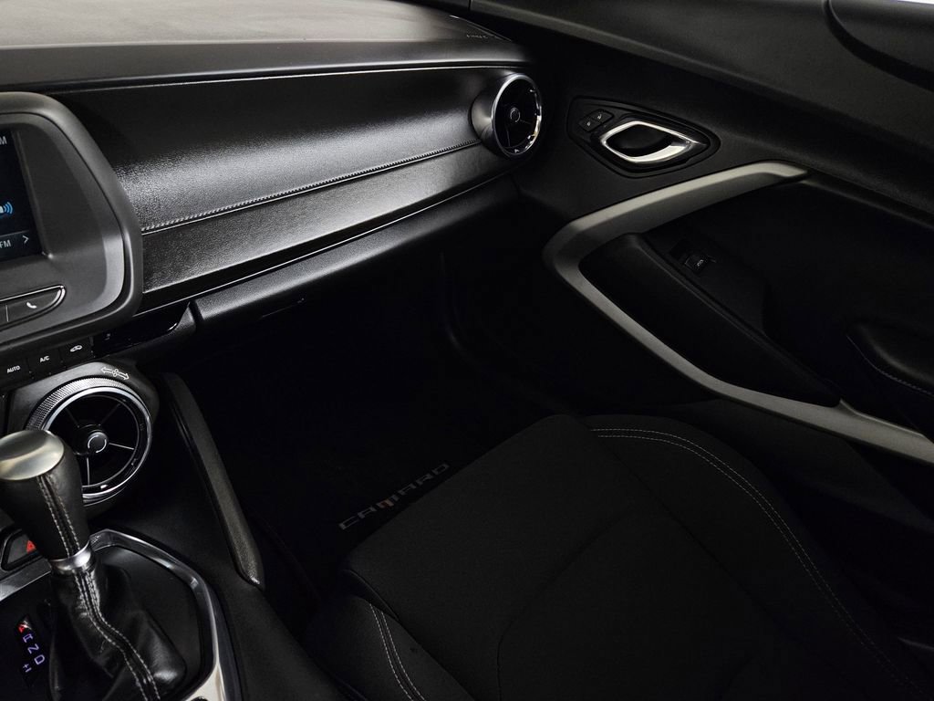 Used 2018 Chevrolet Camaro LT w/ Redline Edition image 10