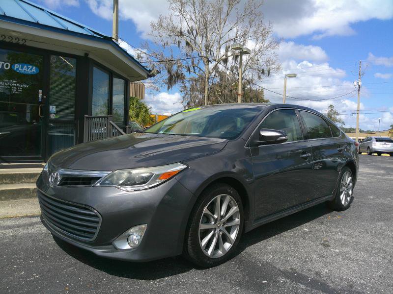 Used 2015 Toyota Avalon XLE Touring image 2