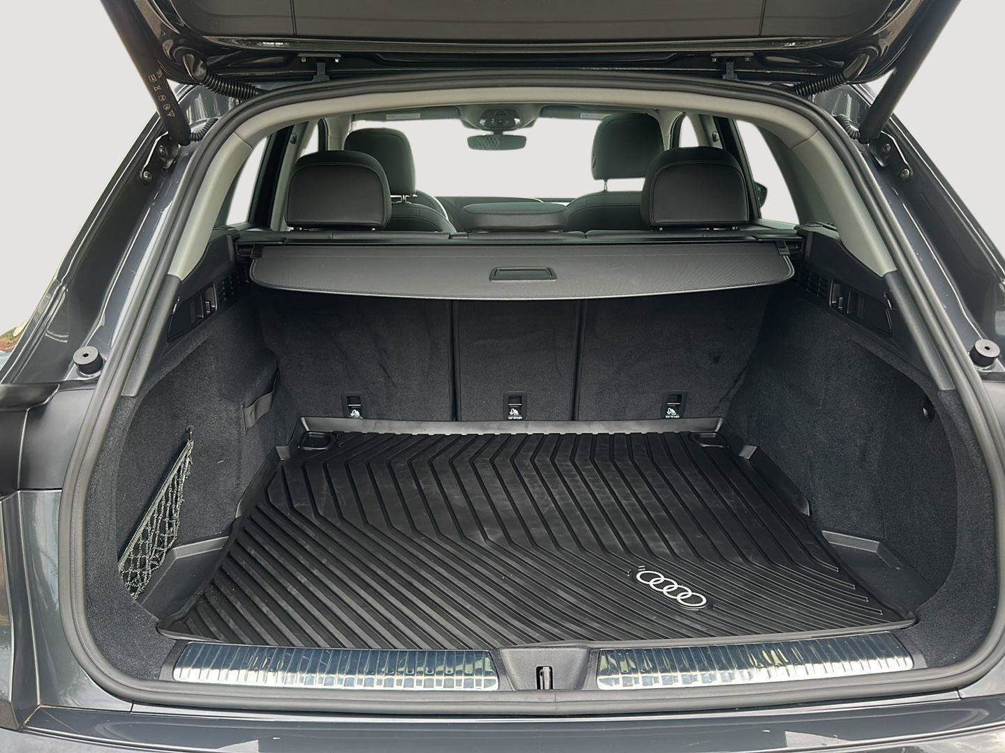 Used 2025 Audi Q5 Premium w/ Convenience Package AWD/4WD image 15