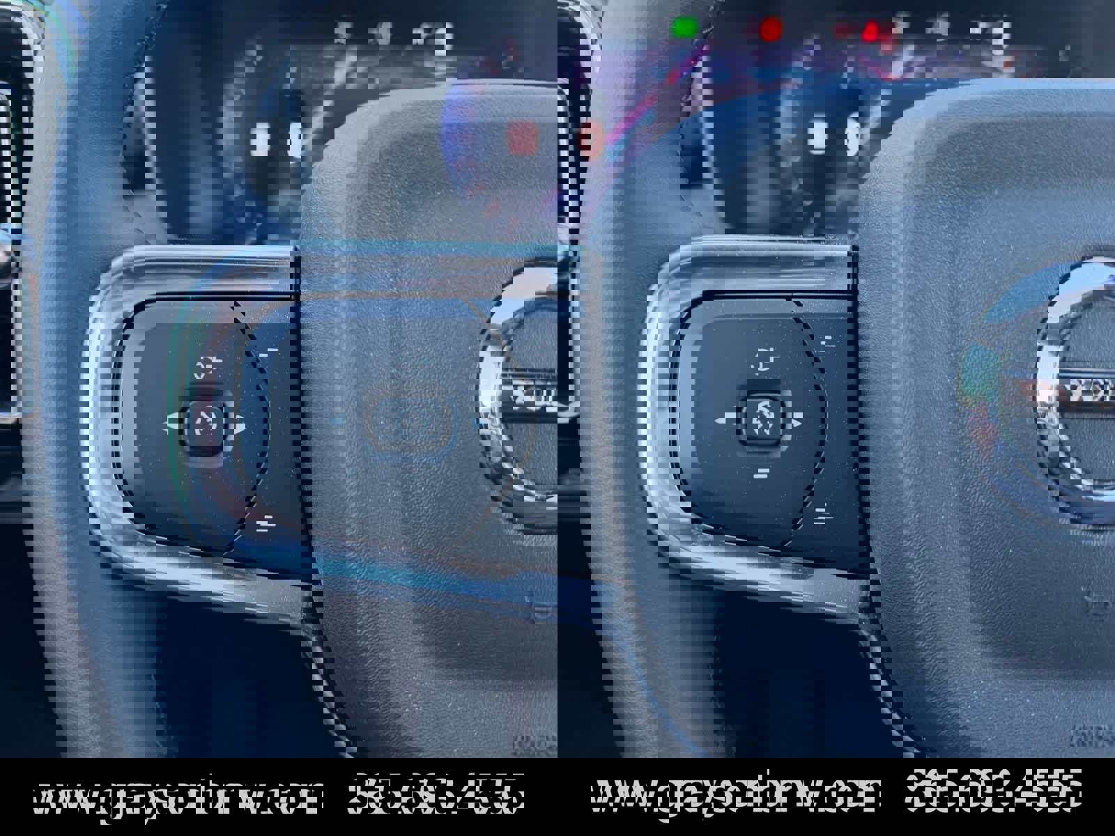 Used 2026 Volvo XC40 B5 Ultra w/ Protection Package Premier image 21