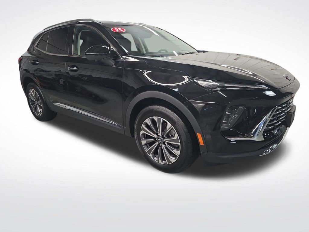Certified 2025 Buick Envision Preferred image 8