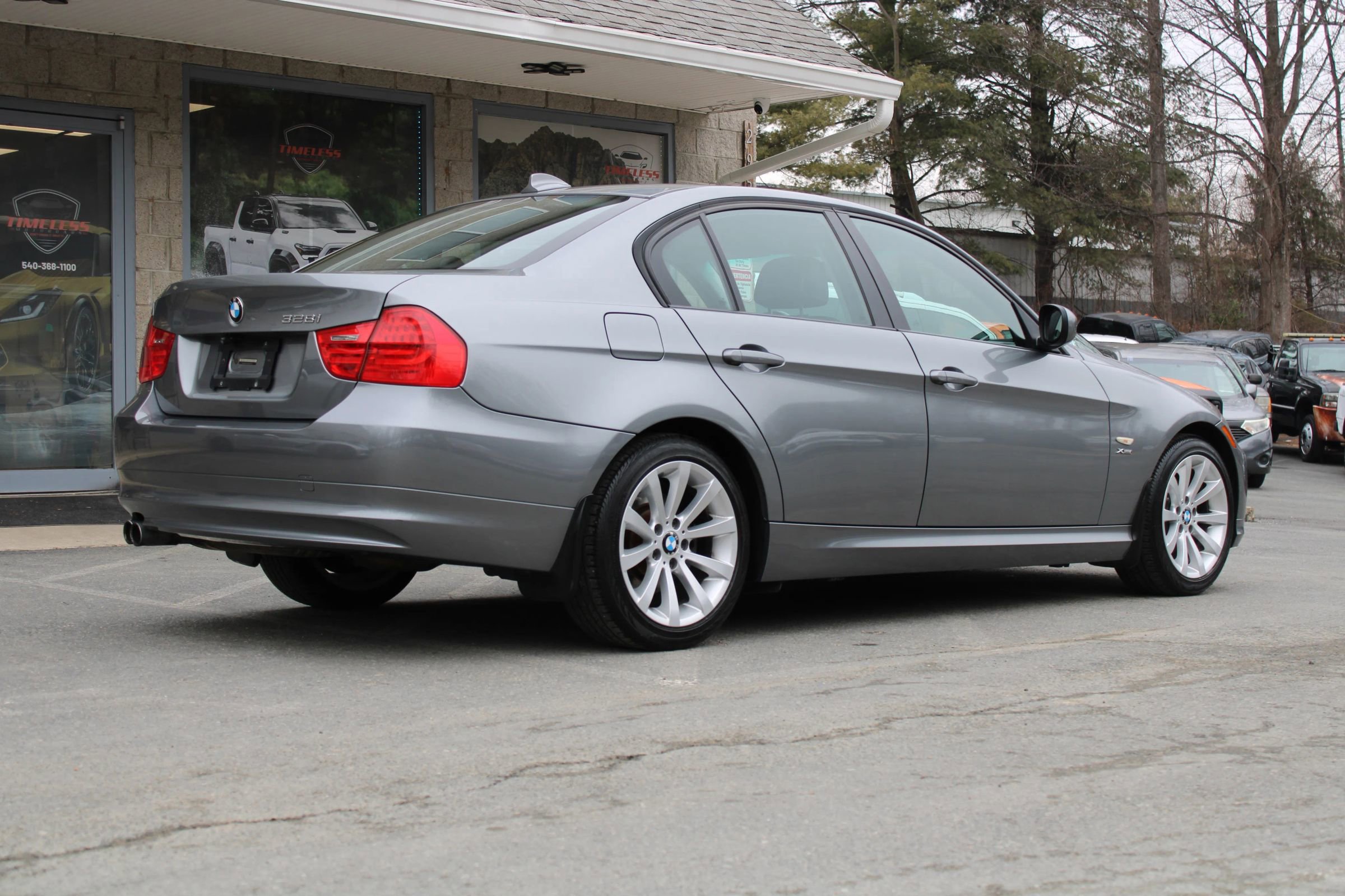 Used 2011 BMW 328i xDrive Sedan w/ Premium Pkg image 6