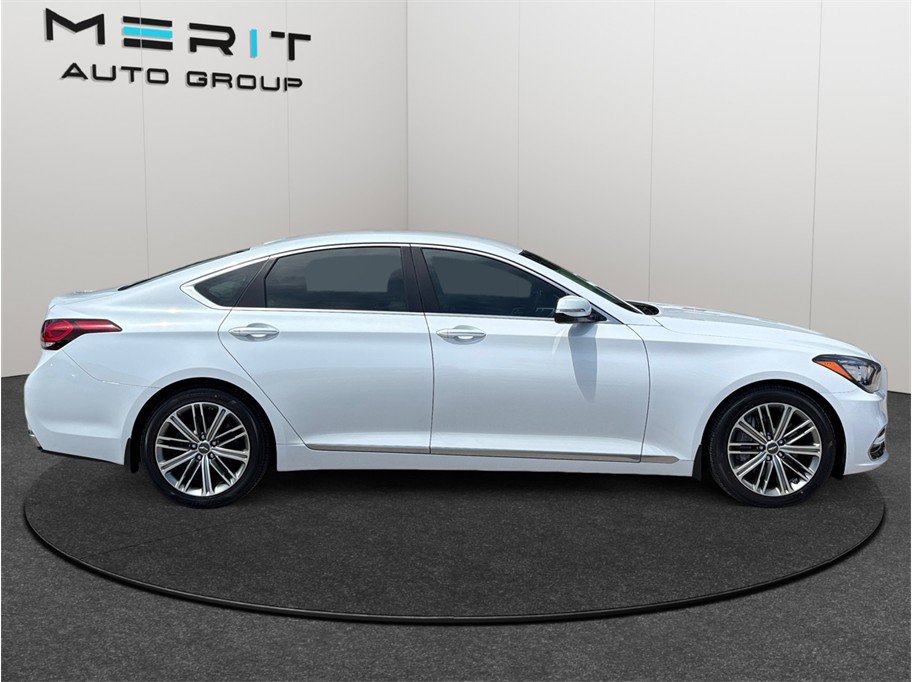 Used 2019 Genesis G80 3.8 RWD image 10