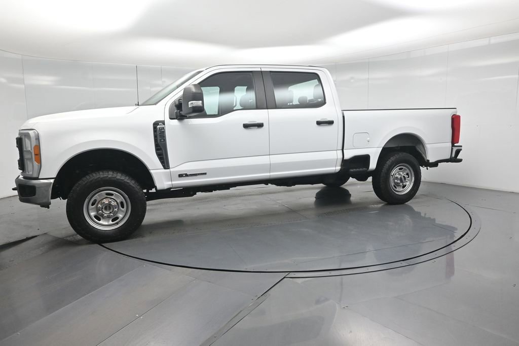 Certified 2023 Ford F250 XL w/ FX4 Off-Road Package AWD/4WD image 31