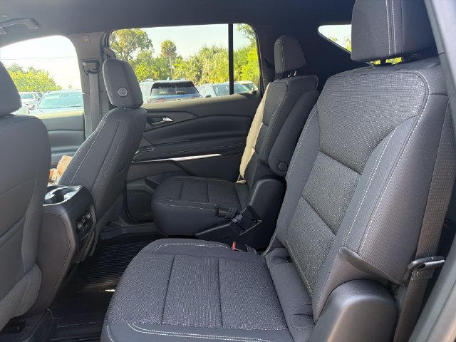 New 2027 Chevrolet Traverse LT w/ Driver Confidence Package FWD image 23
