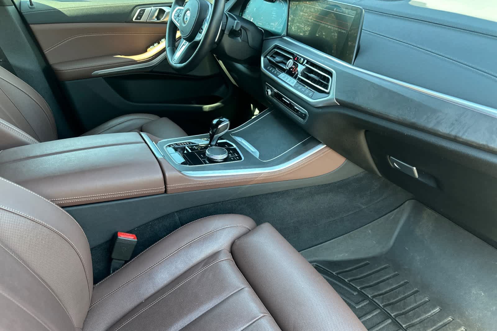 Used 2022 BMW X5 M50i AWD/4WD image 17