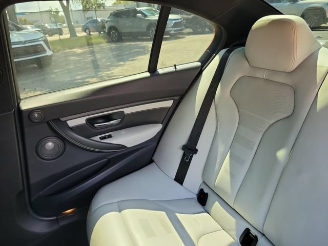 Used 2015 BMW M3 RWD image 17