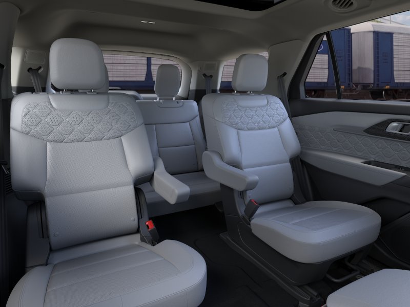 New 2026 Ford Explorer Platinum w/ LUX Leather Package AWD/4WD image 39