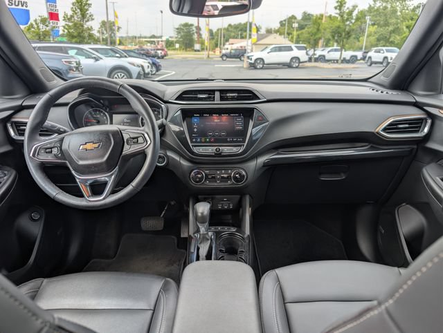 Used 2023 Chevrolet TrailBlazer ACTIV w/ Sun and Liftgate Package AWD/4WD image 11