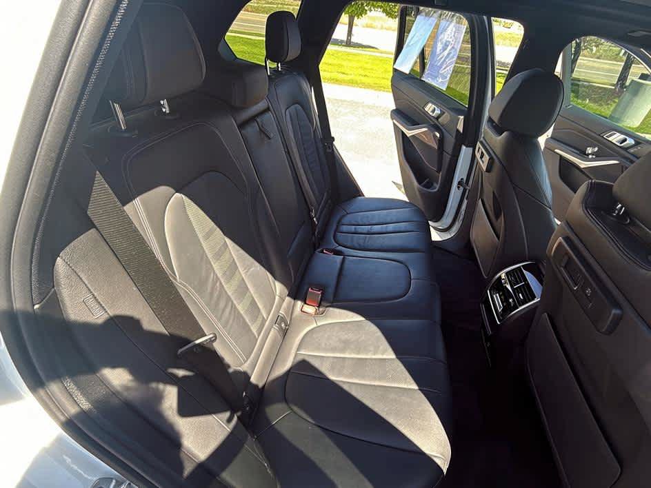 Used 2020 BMW X5 xDrive40i w/ Convenience Package AWD/4WD image 17