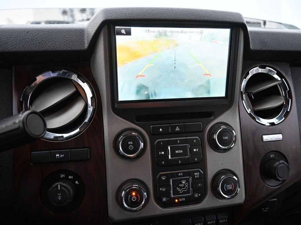 Used 2015 Ford F350 Lariat w/ Lariat Interior Package image 35