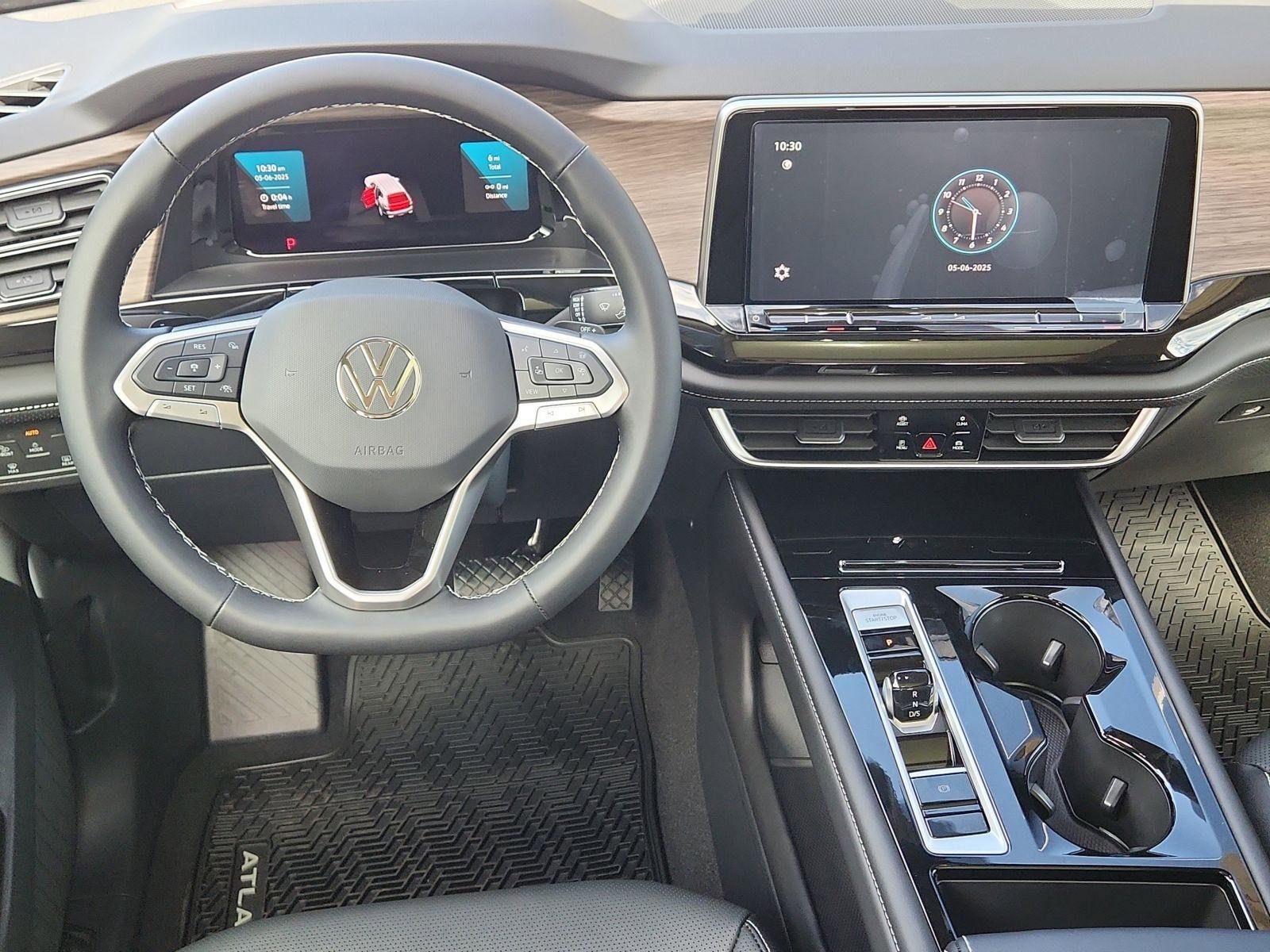 New 2025 Volkswagen Atlas SEL image 12