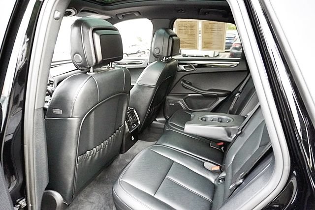 Used 2024 Porsche Macan S w/ Premium Plus Package AWD/4WD image 22