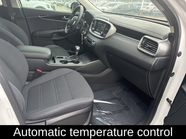 Used 2019 Kia Sorento LX image 5