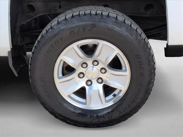 Used 2018 Chevrolet Silverado 1500 LT AWD/4WD image 27