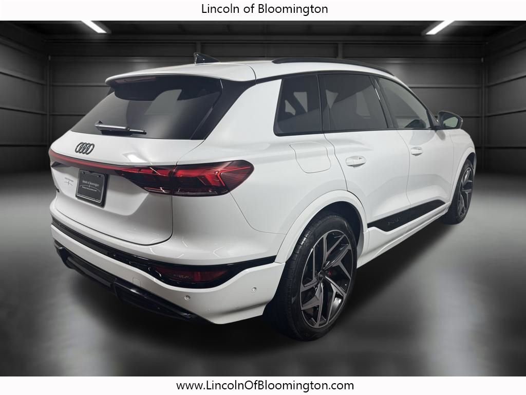 Used 2025 Audi SQ6 e-tron Prestige w/ 21" Black Optic Wheel Package image 6