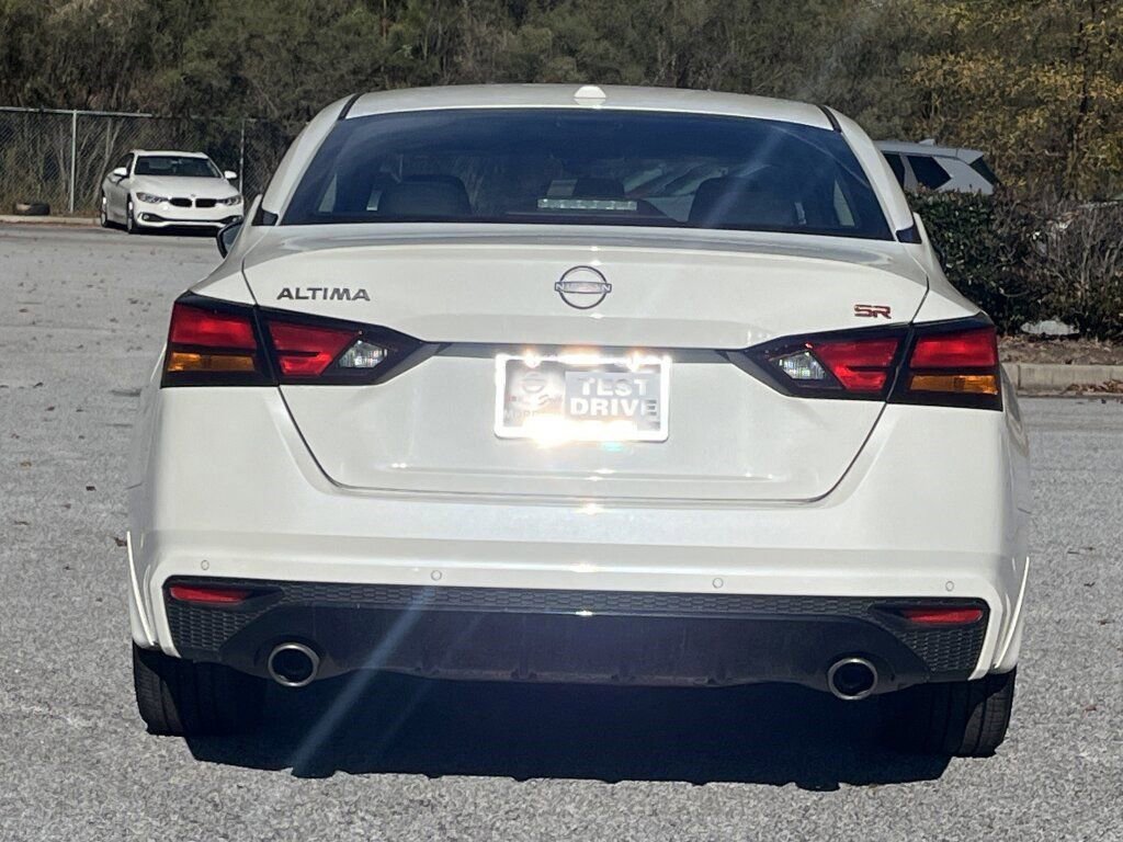 Certified 2025 Nissan Altima 2.5 SR w/ SR Premium Package image 23