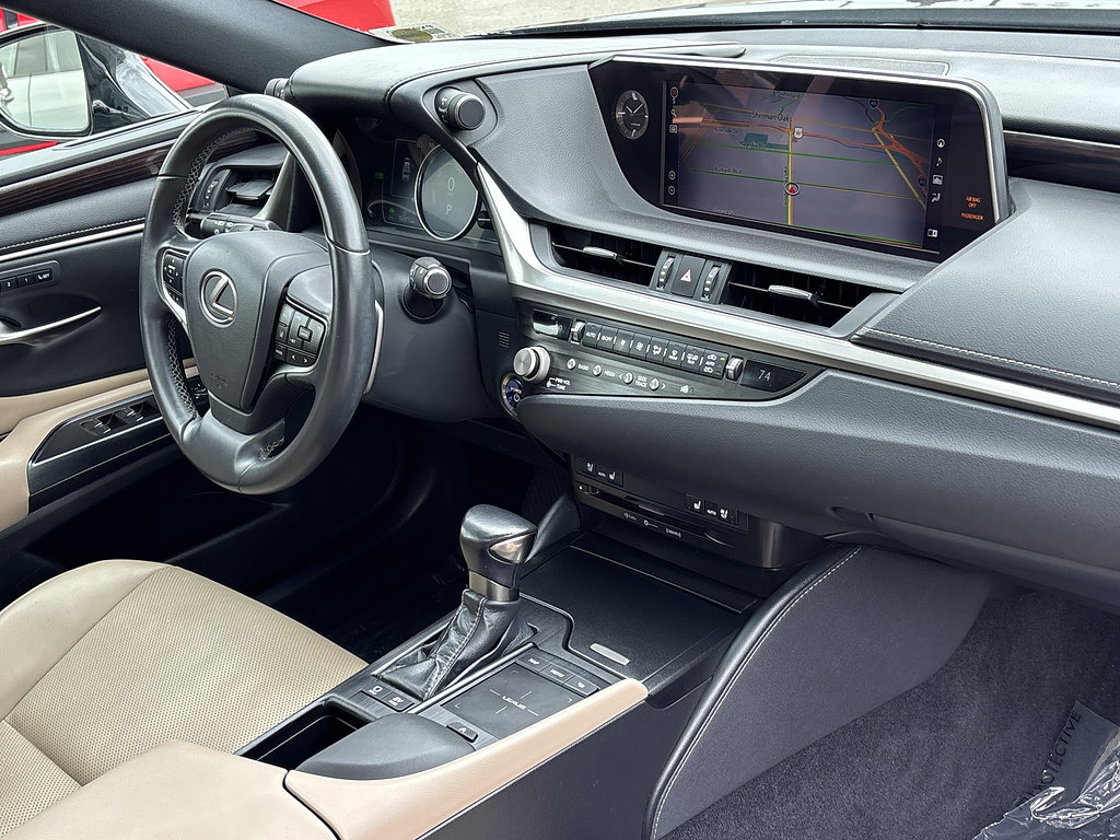 Used 2021 Lexus ES 300h w/ Premium Package FWD image 28