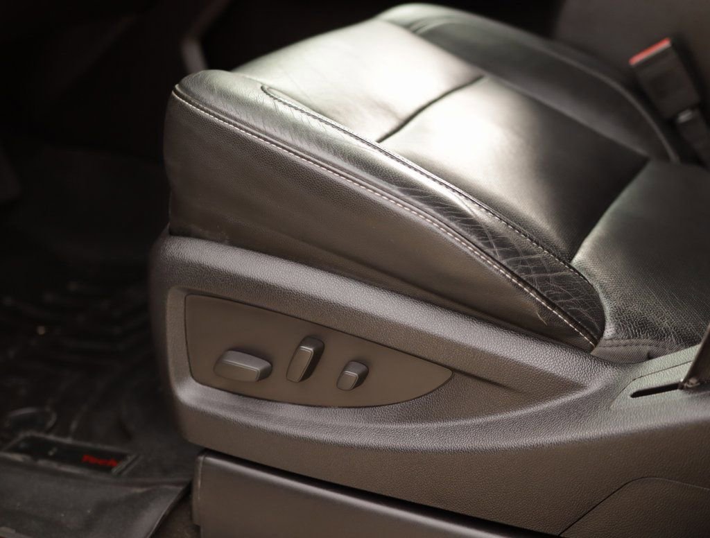 Used 2015 Chevrolet Silverado 2500 LTZ w/ LTZ Plus Package image 22