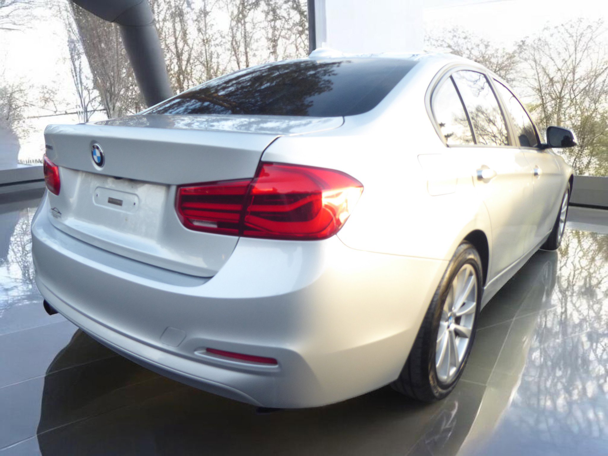 Used 2018 BMW 320i xDrive 320i xDrive Sedan South Africa image 10