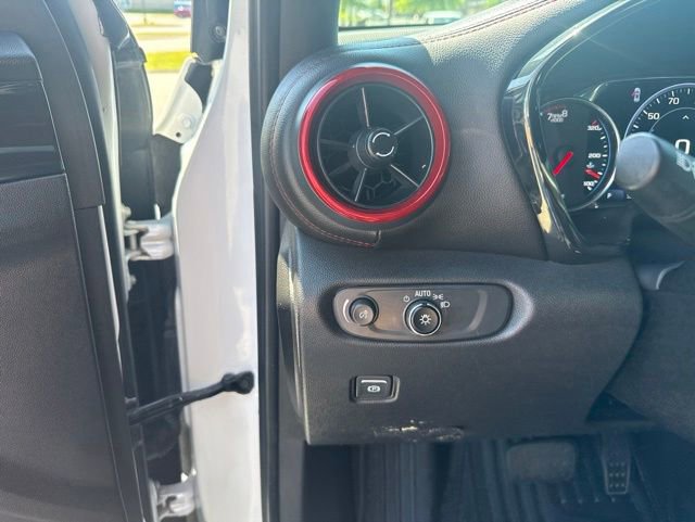 Used 2022 Chevrolet Blazer RS AWD/4WD image 15
