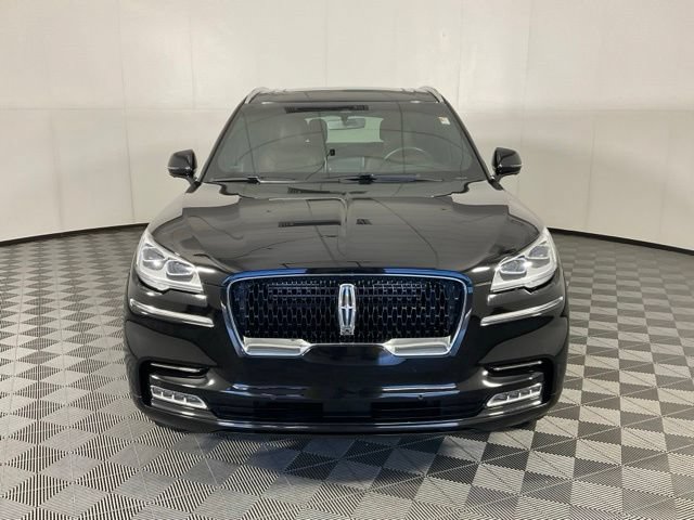Used 2022 Lincoln Aviator Reserve w/ Equipment Group 201A AWD/4WD image 2