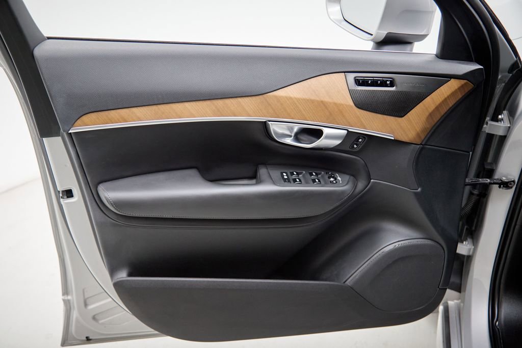 Certified 2024 Volvo XC90 B6 Plus w/ Protection Package Premier image 10