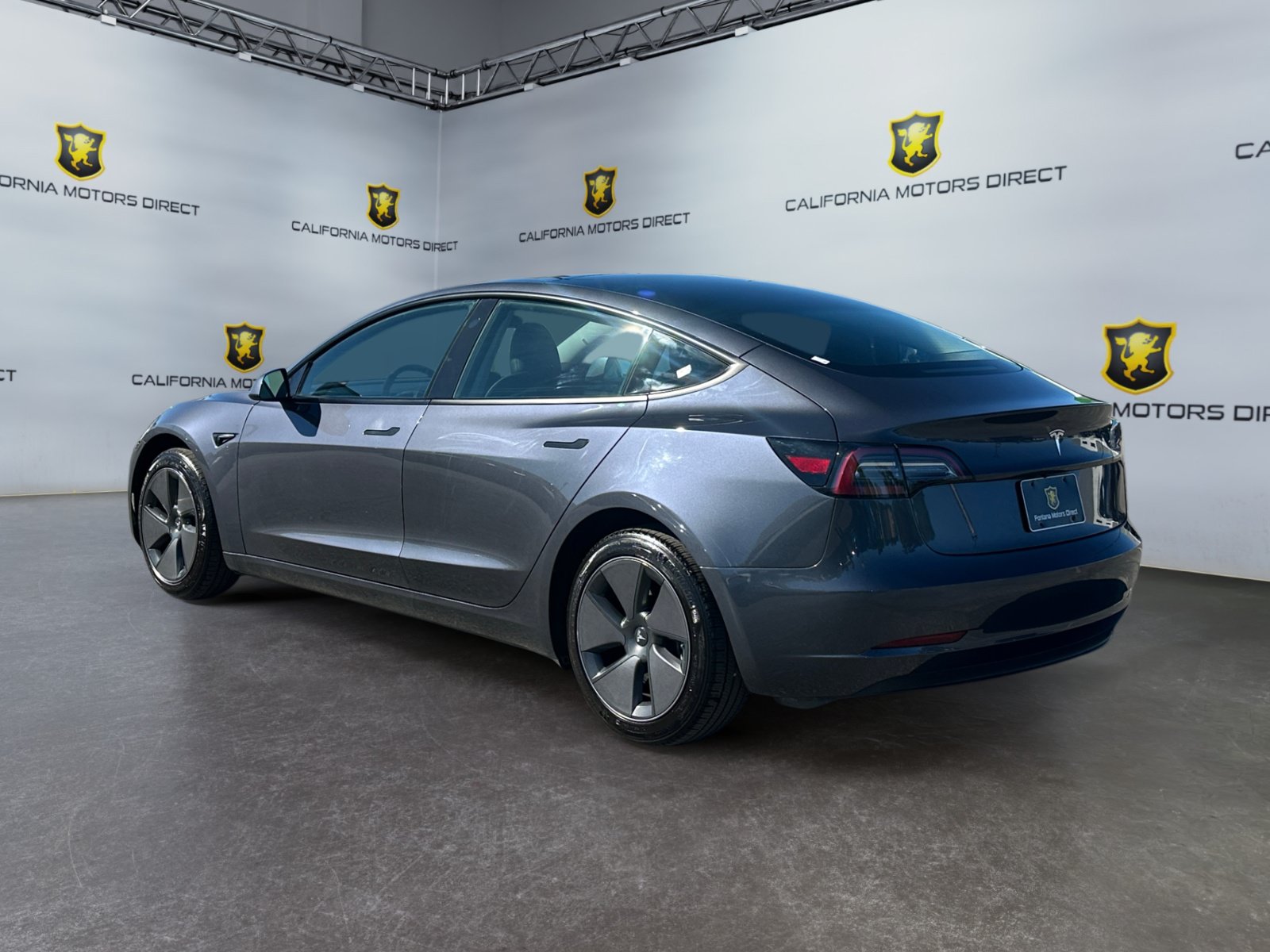 Used 2023 Tesla Model 3 Standard Range RWD image 3