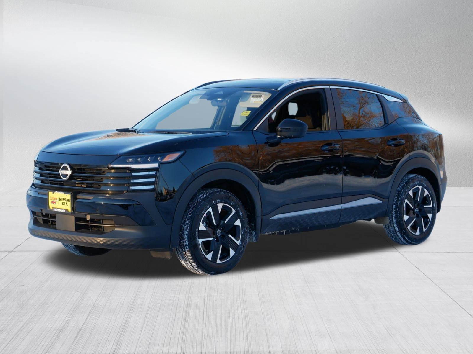 Certified 2025 Nissan Kicks SV w/ SV Premium Package image 3