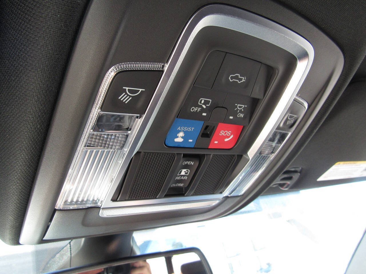 Used 2020 RAM 2500 Limited AWD/4WD image 42