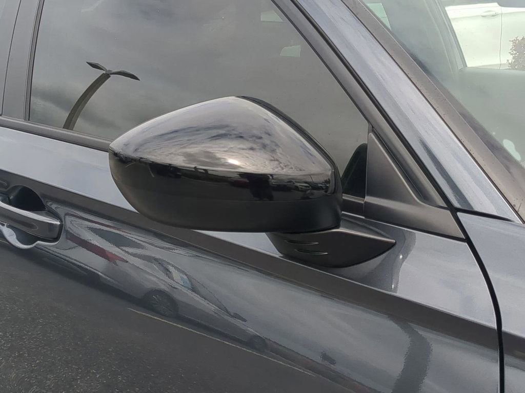 Used 2025 Honda Civic Sport image 25