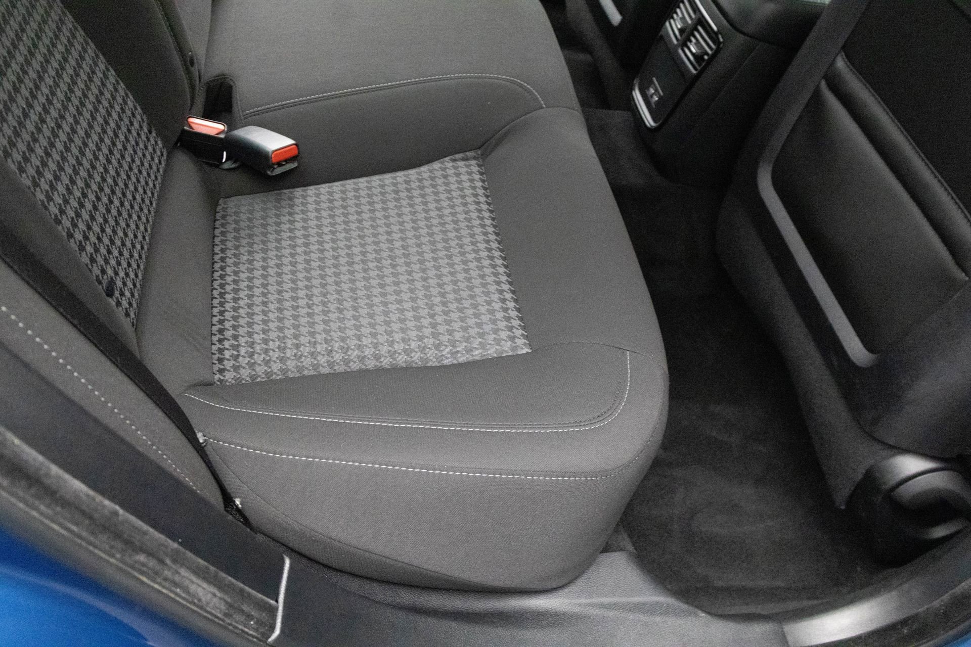 Used 2021 Dodge Charger R/T w/ Blacktop Package image 36