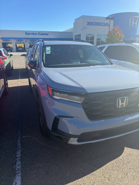 New 2025 Honda Pilot TrailSport image 3