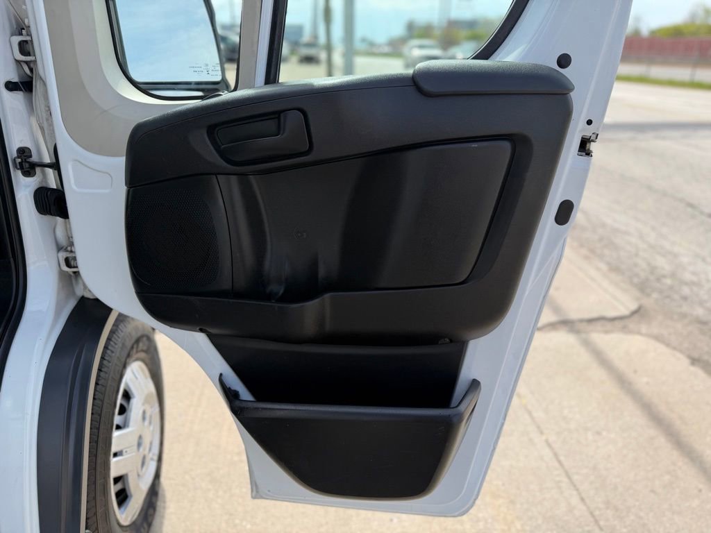 Used 2017 RAM ProMaster 2500 w/ Mopar Trailer Tow Group FWD image 19