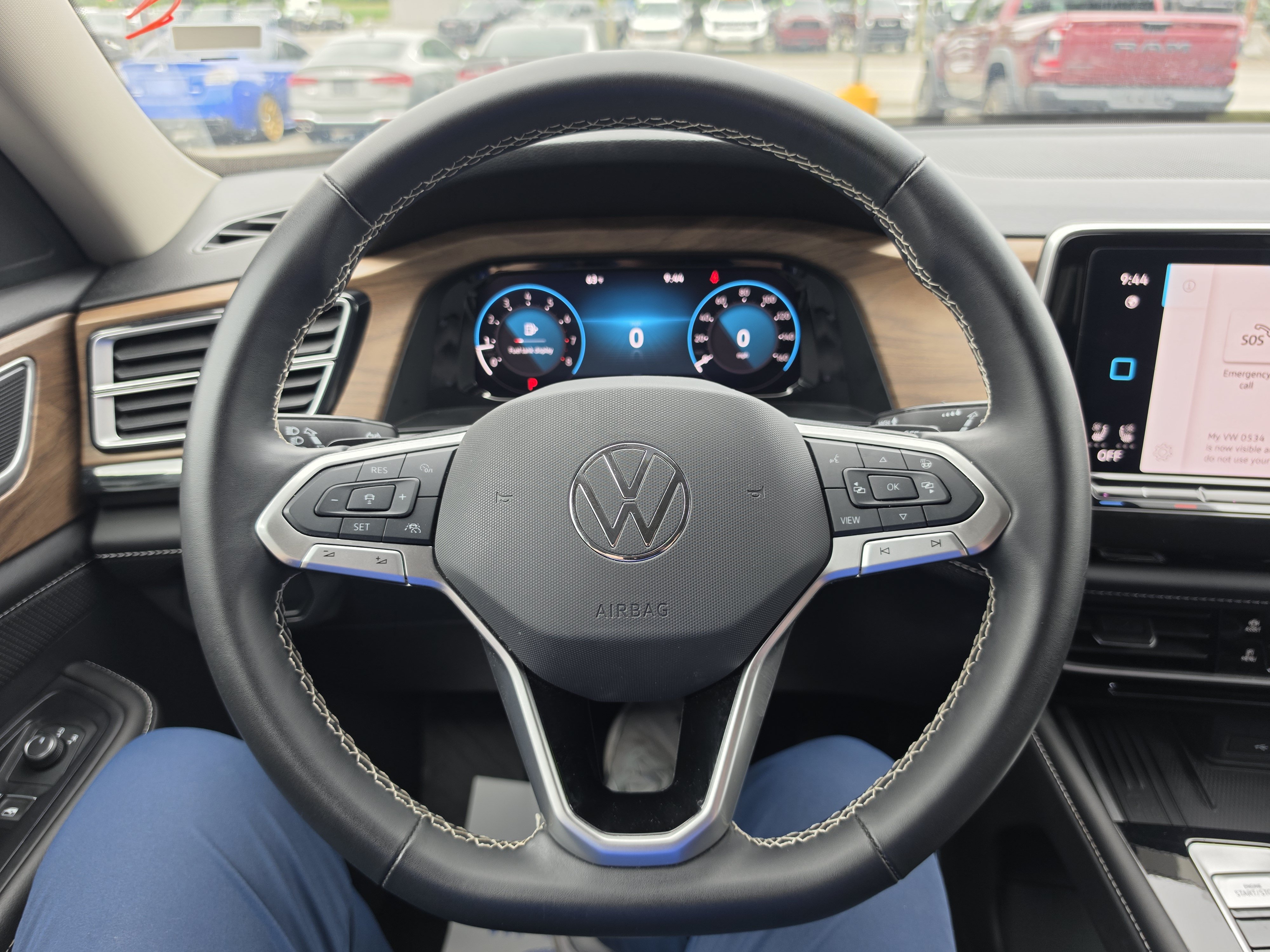 Used 2026 Volkswagen Atlas SE AWD/4WD image 19