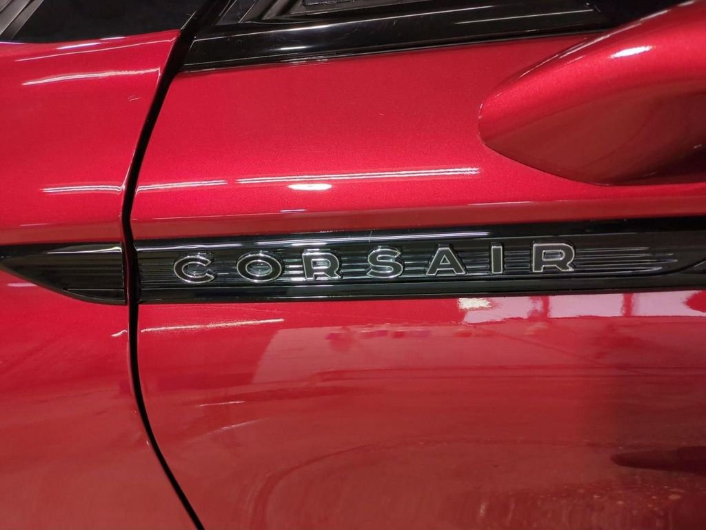 Certified 2023 Lincoln Corsair Reserve w/ Equipment Group 201A image 10