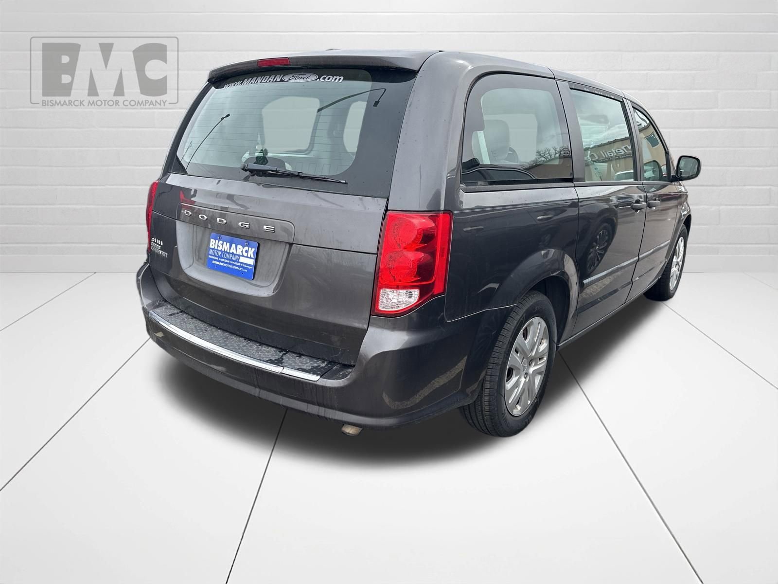 Used 2015 Dodge Grand Caravan American Value Package w/ UConnect Hands-Free Group image 3