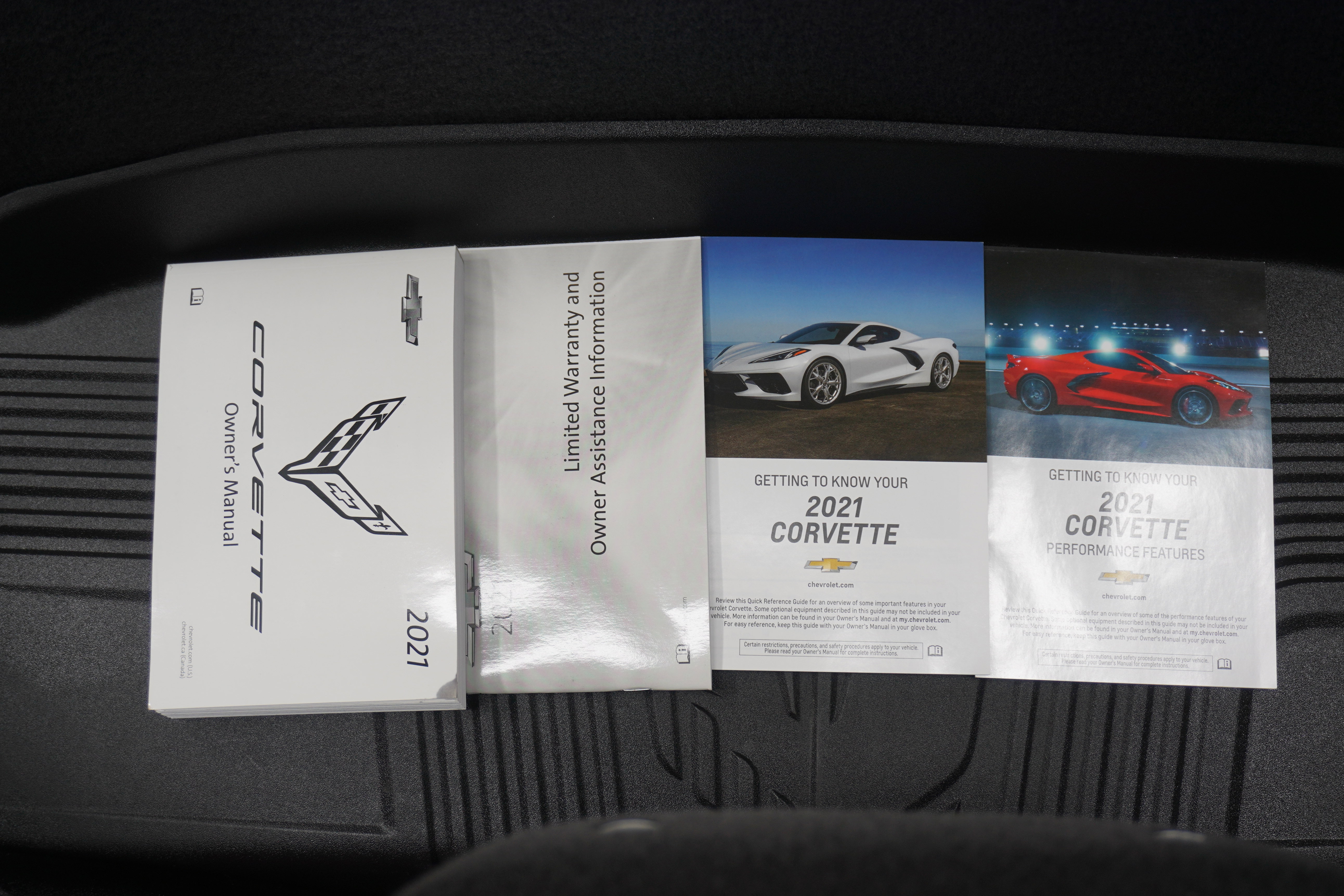 Used 2021 Chevrolet Corvette Stingray Premium Cpe w/ Z51 Performance Package image 33