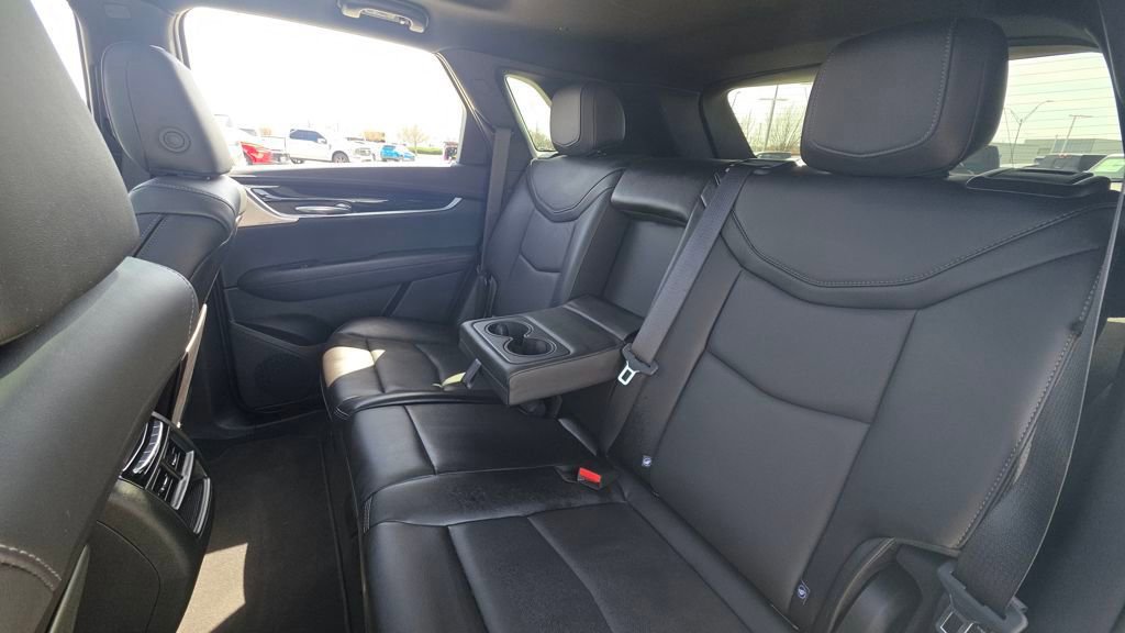 Used 2025 Cadillac XT5 Premium Luxury image 18