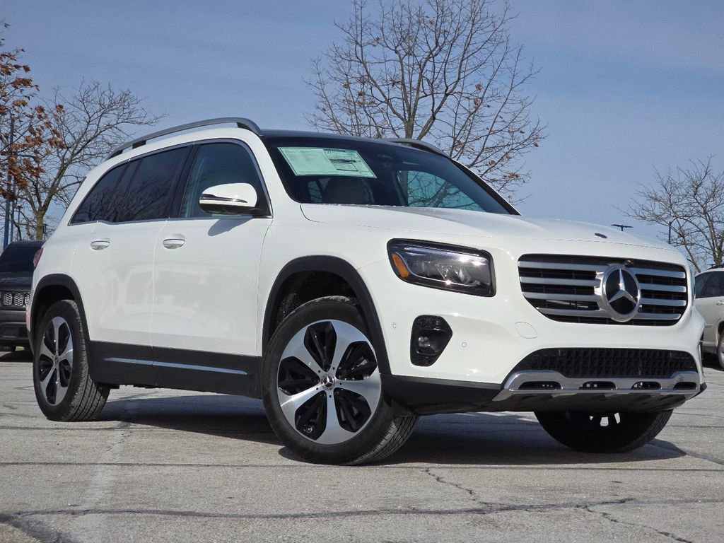 New 2026 Mercedes-Benz GLB 250 4MATIC image 2