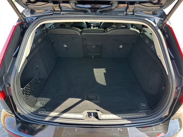 Used 2021 Volvo V60 T5 Cross Country AWD/4WD image 32