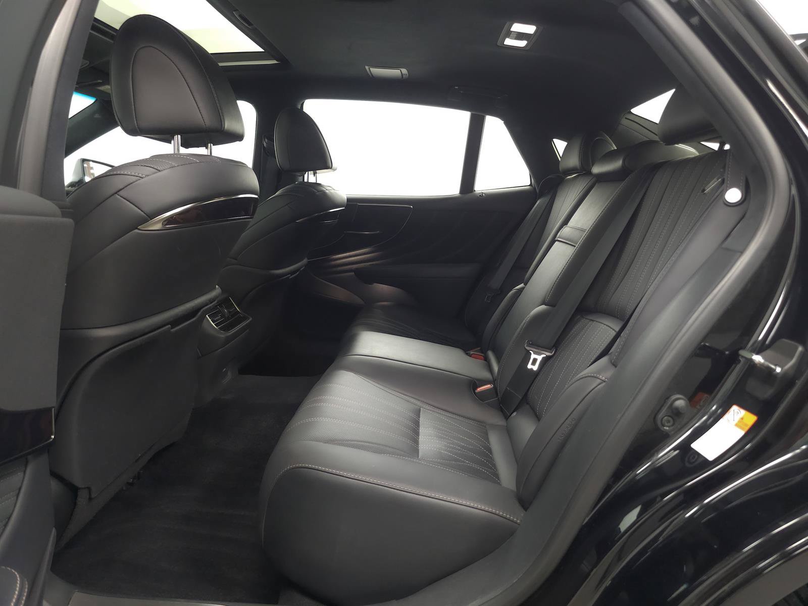 Used 2022 Lexus LS 500 AWD w/ Interior Upgrade Package image 5