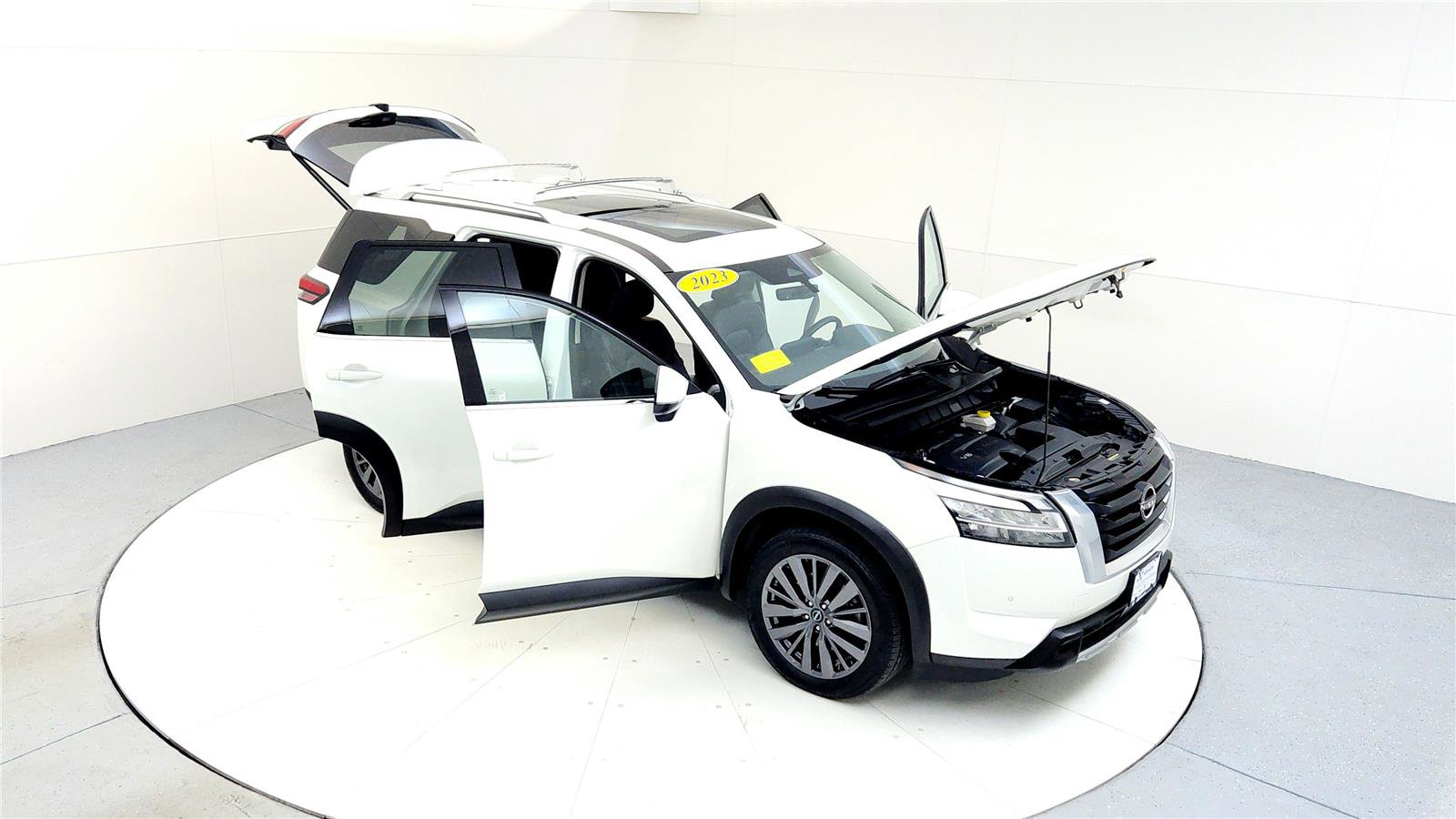 Used 2023 Nissan Pathfinder SL w/ SL Premium Package image 24
