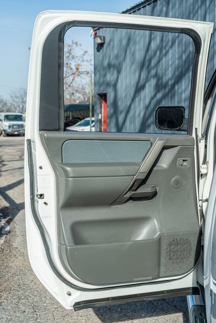Used 2006 Nissan Titan XE w/ (W04) Preferred Pkg image 31