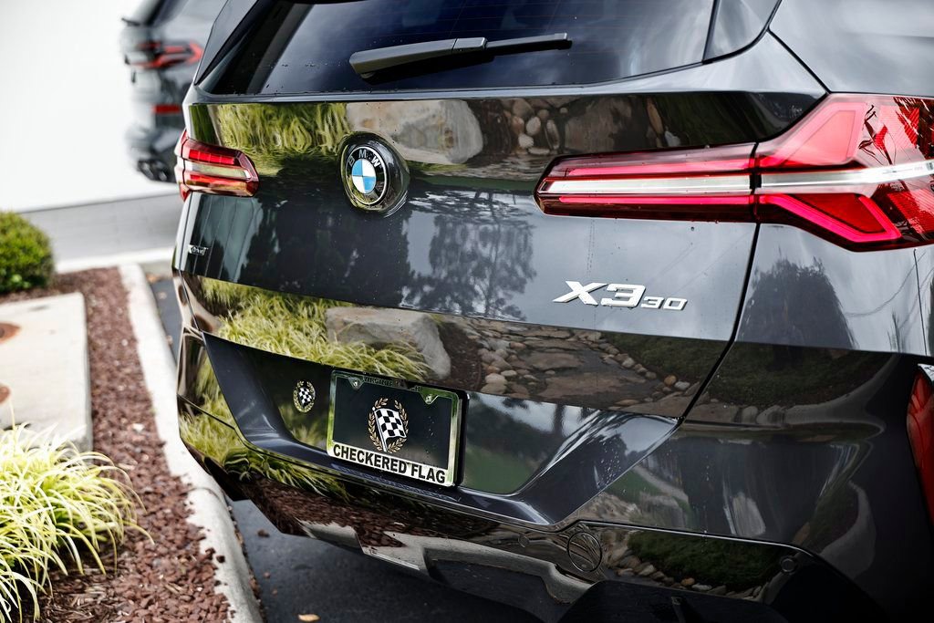 Used 2025 BMW X3 xDrive30i w/ M Sport Package image 9