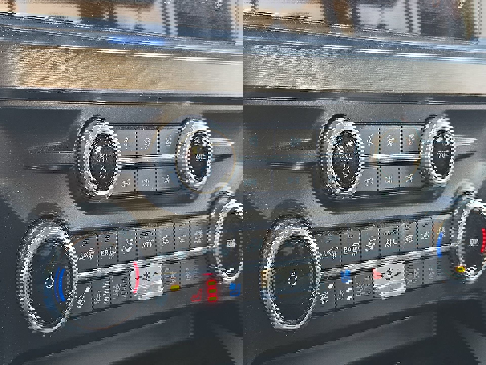 Used 2024 Ford F250 Lariat w/ Lariat Ultimate Package image 19