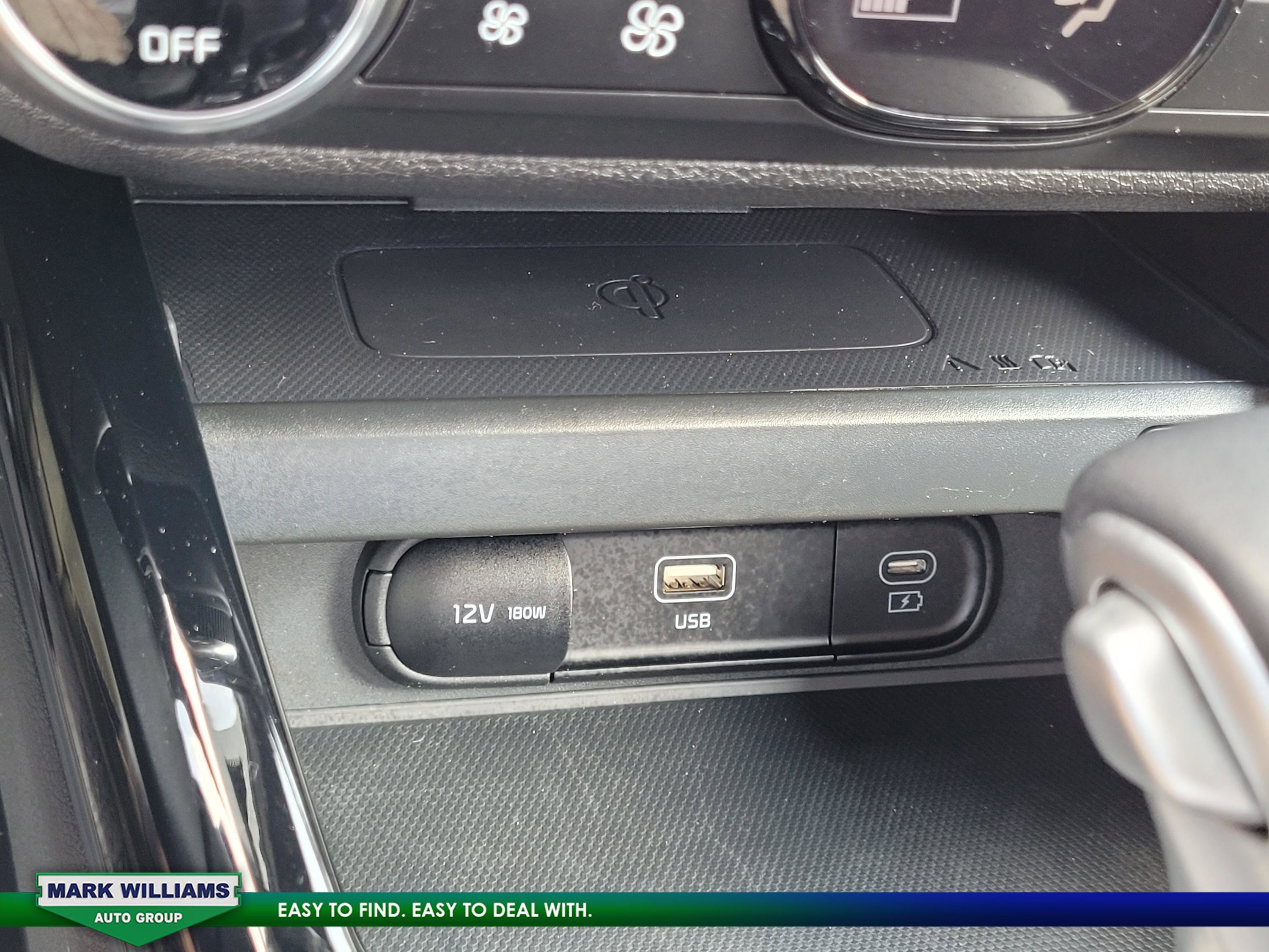 Used 2025 Kia Soul GT-Line image 24